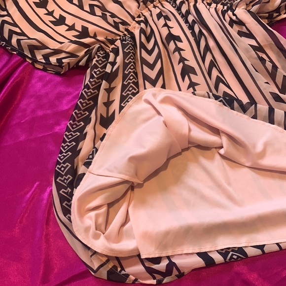 Honey Belle dress with low V, soft pink with arrow design - Picture 5 of 13